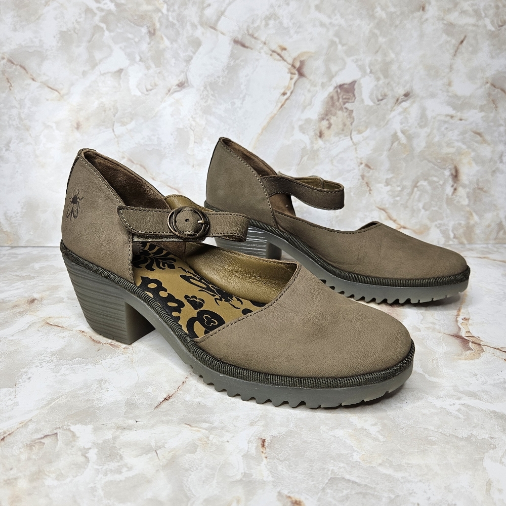 Fly London Wifo Asymmetrical Leather Block Pump Size EU 37